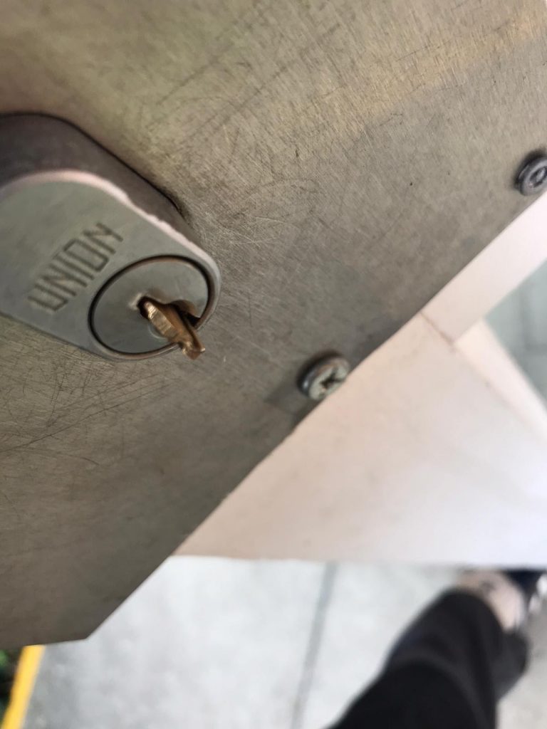 croydon lock key broken